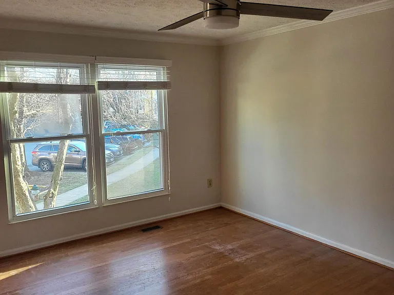 313 Twisted Stalk Dr — Photo 6