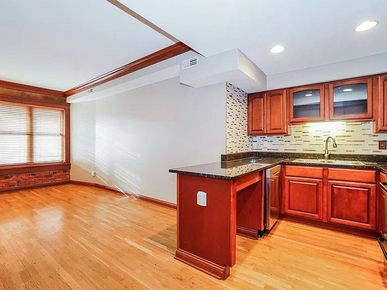 4 Clark Pl — Photo 11