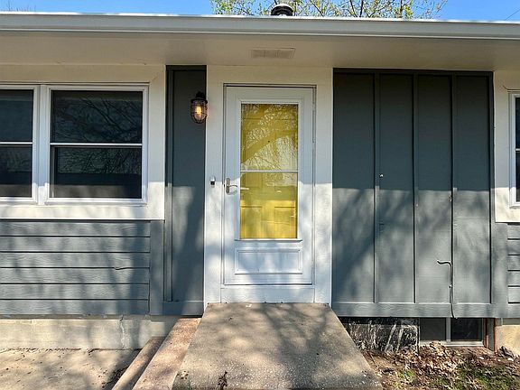 4th image of 1242 E 9th Ave