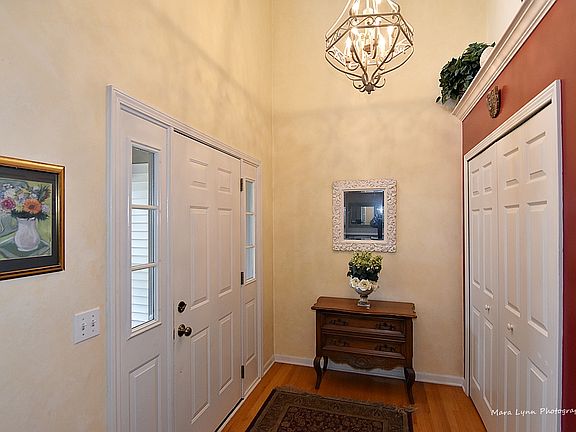 2nd image of 505 Banbury Ave