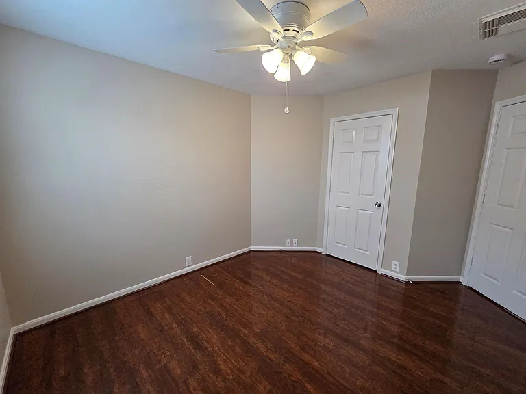 4702 Pin Oak Creek Ln — Photo 19