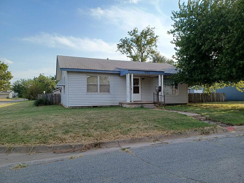 1st image of 2121 E Eucalyptus Ave