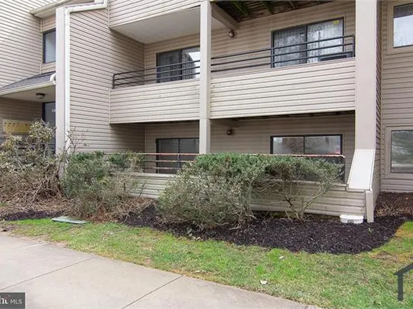 8105 Greenspring Way APT B, Owings Mills, MD 21117