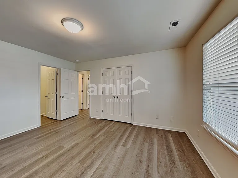 1516 Clover Ridge Ct — Photo 10