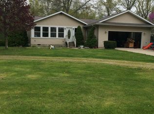 8562 W Newburg Rd, Carleton, MI 48117