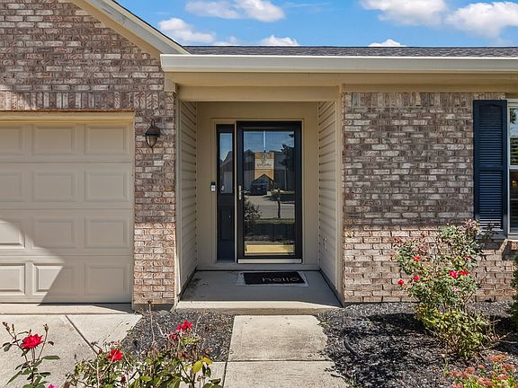 4th image of 6899 N Karnes Dr