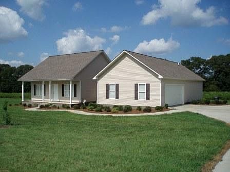 Exterior picture in spring