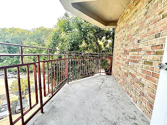1st image of 245-30 Grand Central Pkwy #5E