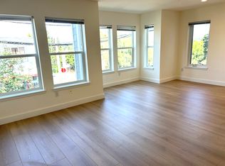 2101 N 55th St UNIT 102, Seattle, WA 98103