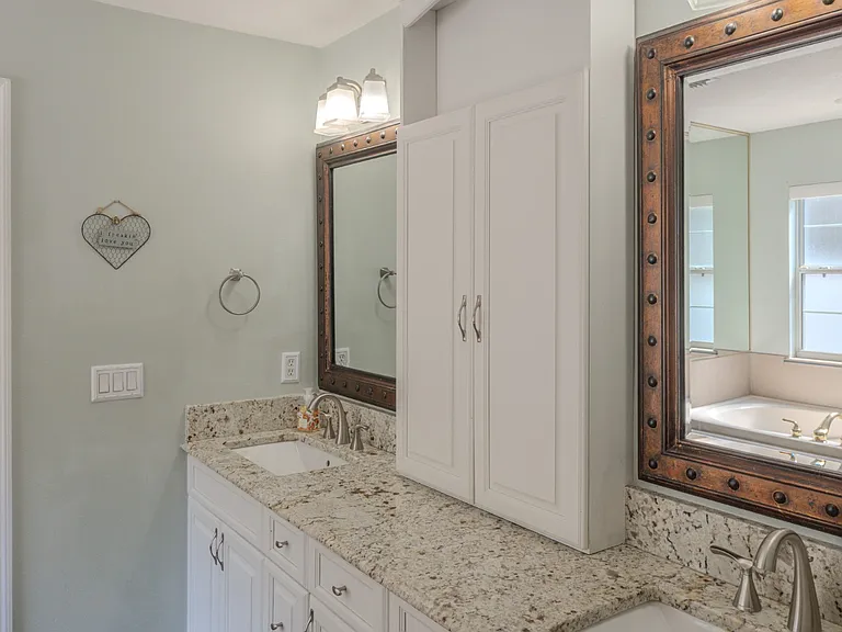 33721 Spring Dr — Photo 24