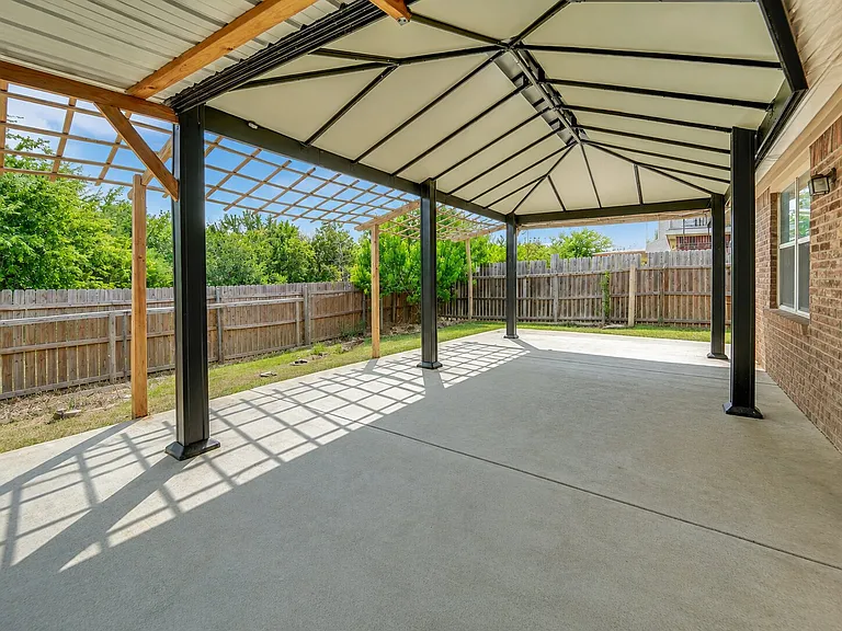 930 Timber Oaks Ln — Photo 22