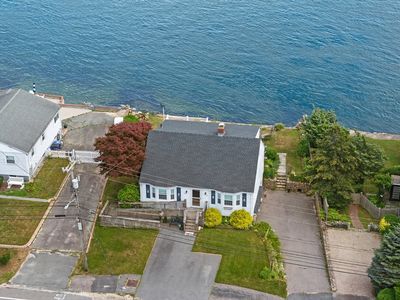 60 Academy Dr, Bourne, MA, 02532