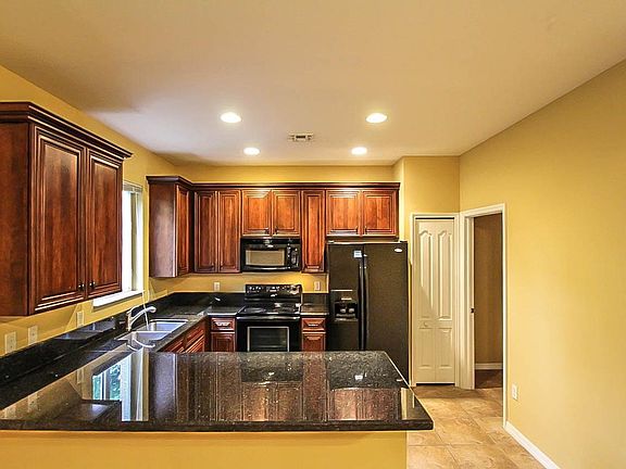 3rd image of 10211 Tin Maple Dr Unit 84