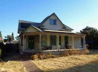 806 Walnut St, Corning, CA 96021