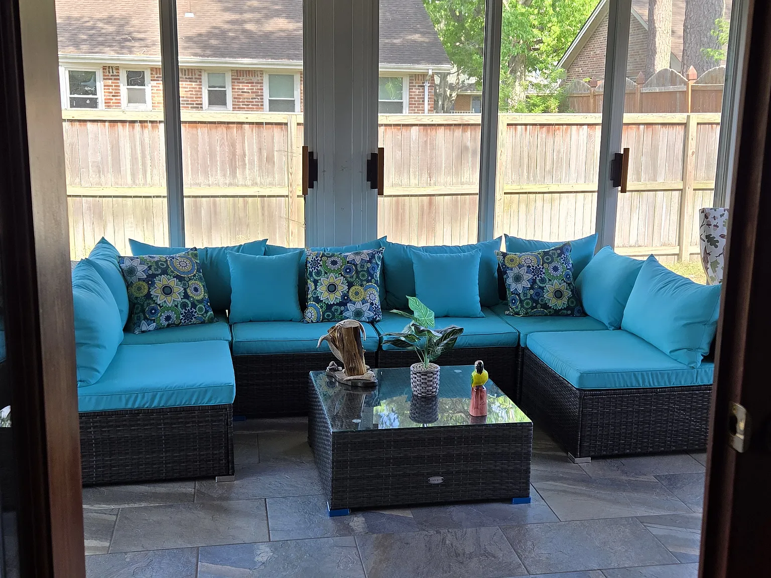 4 bed, 2172 sqft, $900 — Photo 1