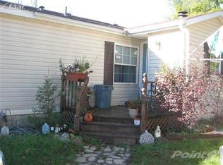 9561 Silver Lake Rd, Linden, MI 48451