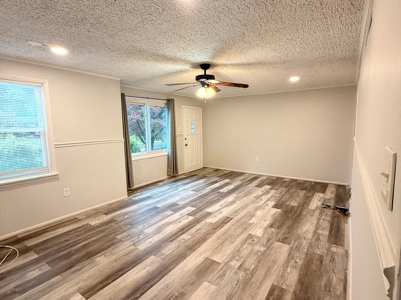 3 bed, 1170 sqft, $2,650 — Photo 3