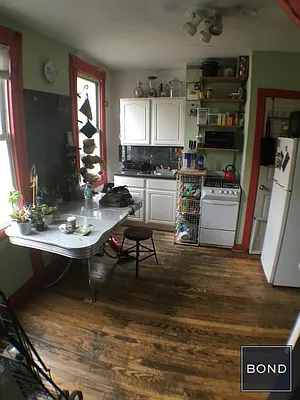 Rented by Bond New York | media 14