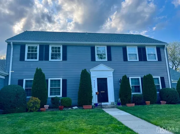 229 Old Nassau Rd #N, Monroe Township, NJ 08831