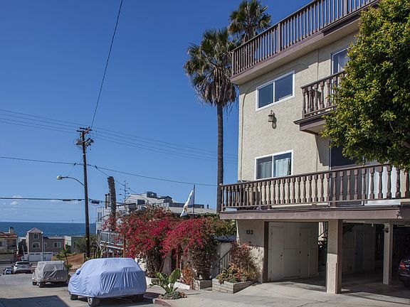 EXTERIOR OF BUILDING - 4 HOUSES TO STRAND