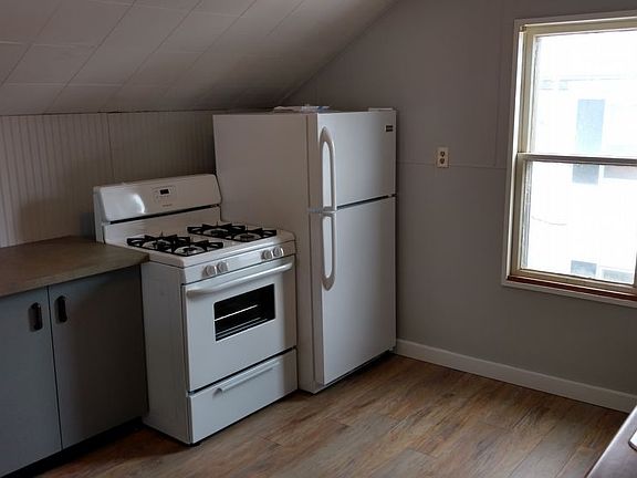 5th image of 3056 Barrett Ave SW
