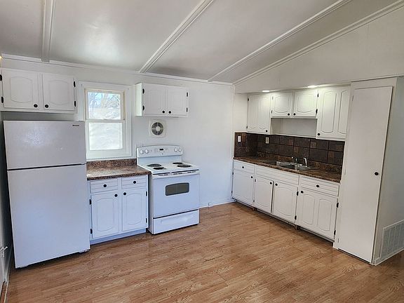 4th image of 1709 Warwick Way Unit 3