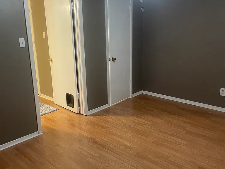 509 W Main St #5 — Photo 37