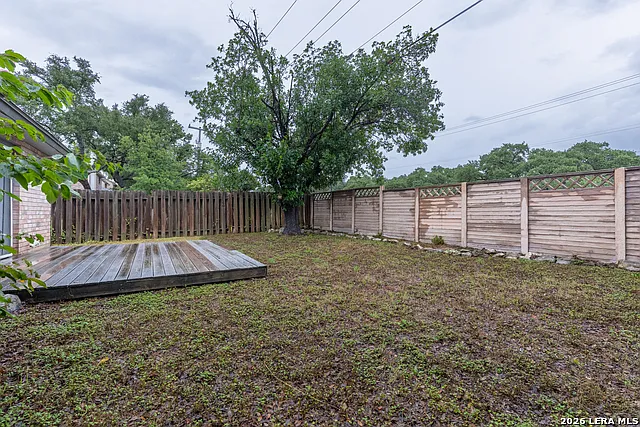21514 Longwood — Photo 32
