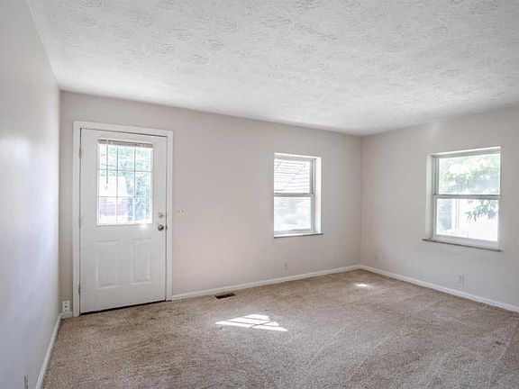 2nd image of 5820 Argus Rd