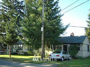 1923-1925 Harrington Cir NE, Renton, WA 98056