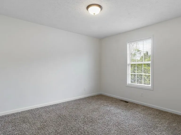 2424 Calico Ct — Photo 22