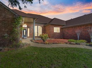 2201 NE 15th St, Moore, OK 73160