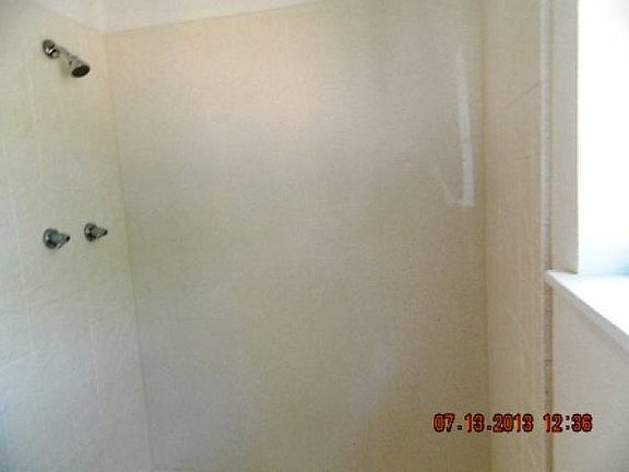 3rd image of 9623 Crescent Oaks Dr