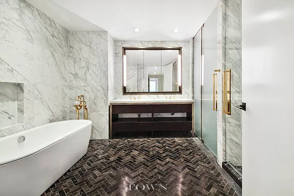 Rented by Town Residential | media 19