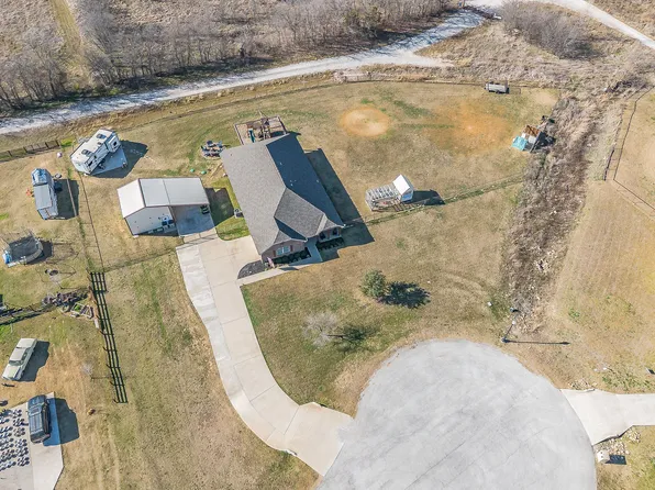 109 Pedernales Ct, Rhome, TX 76078