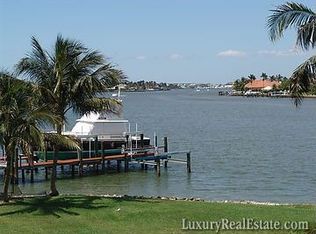 1135 Galleon Dr, Naples, FL 34102