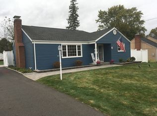 51 Two Stone Dr, Wethersfield, CT 06109