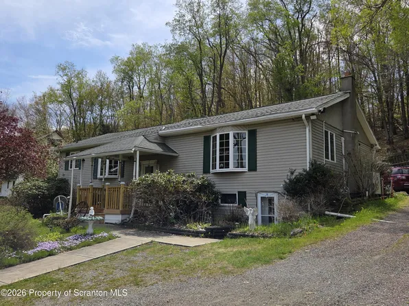 82 River St, Simpson, PA 18407