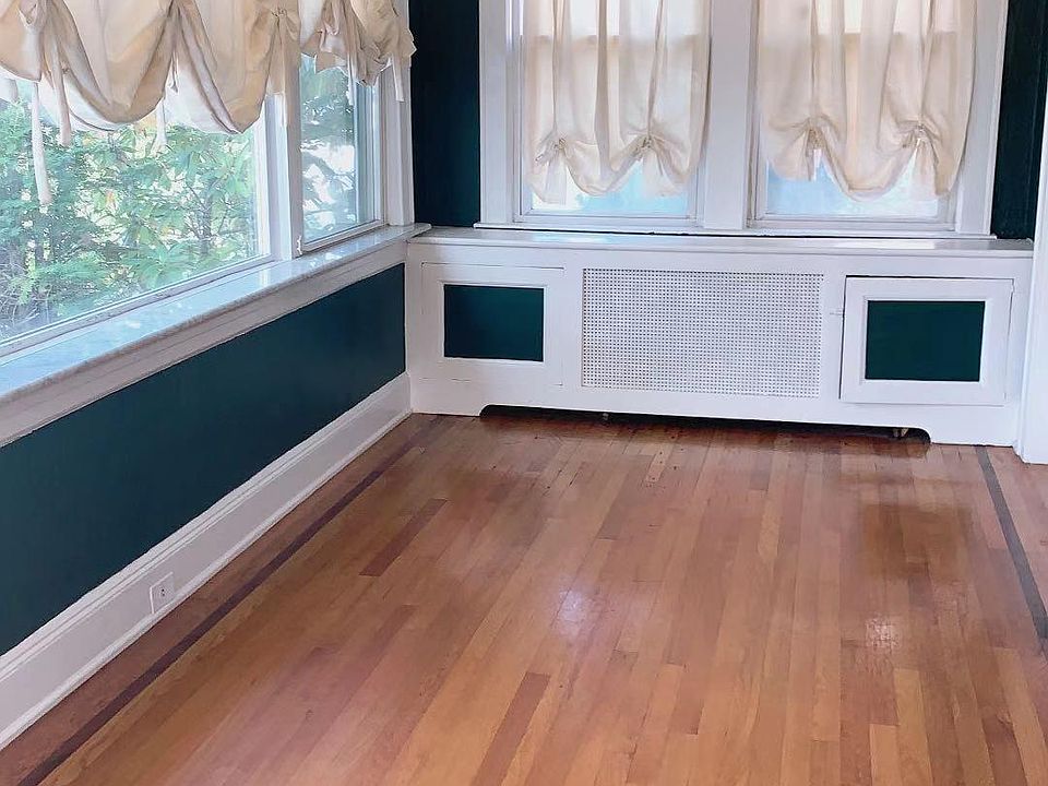 1st image of 189-14 44th Avenue