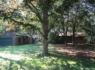 1357 Sturgeon Point Rd, Angola, NY 14047