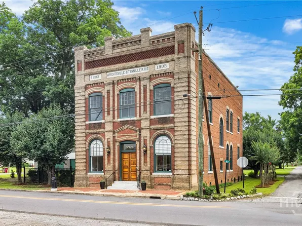 103-121 W South Central Avenue, Tennille, GA 31089