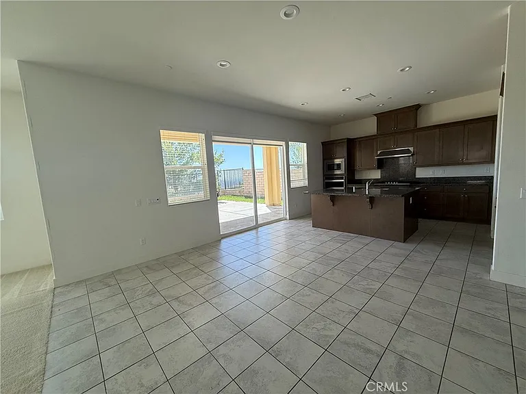 19042 Martino Ct — Photo 3