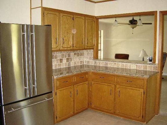 4th image of 2715 Miller St