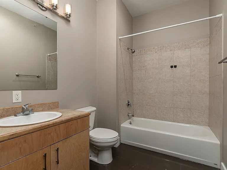 2 bedroom