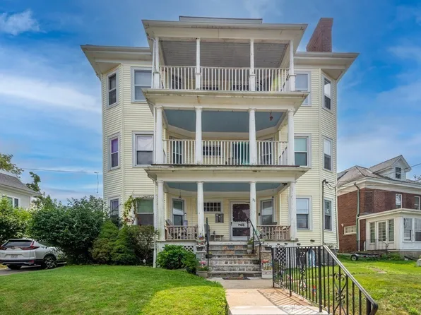 33 Oak St, Boston, MA 02136