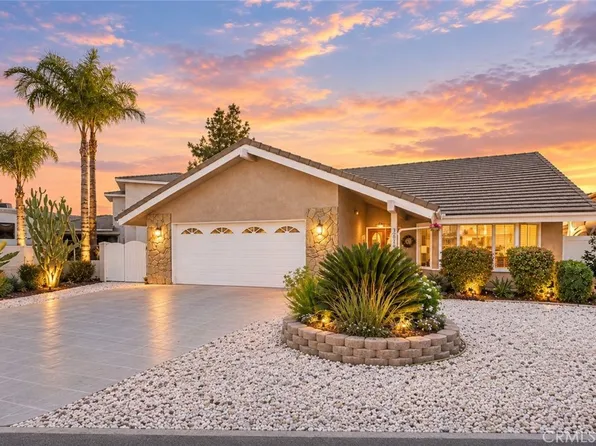 30249 Point Marina Dr, Canyon Lake, CA 92587