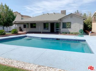 5500 Parkmor Rd, Calabasas, CA 91302