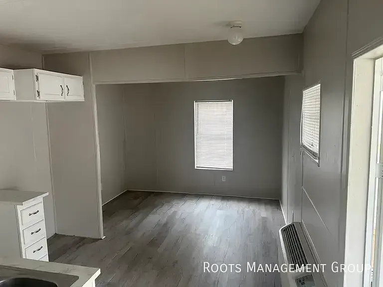 5138 Thompson St #108A — Photo 2