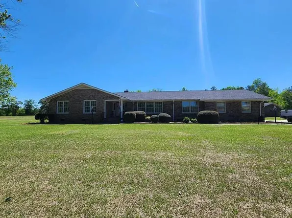 88 Nickells Ln, Saint Matthews, SC 29135