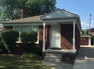 19701 Lochmoor St, Harper Woods, MI 48225
